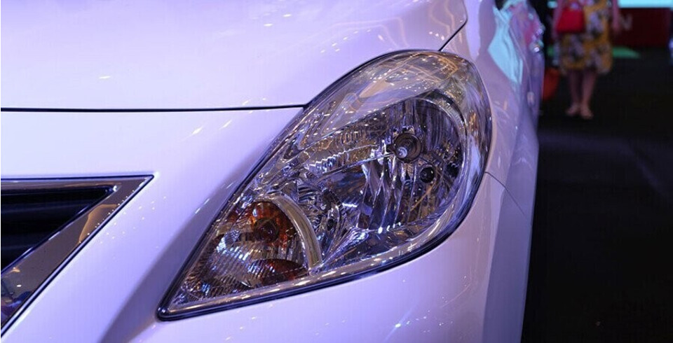Đèn pha Halogen mang lại sự an toàn khi lưu hành trên đường Đèn pha Halogen mang lại sự an toàn khi lưu hành trên đường