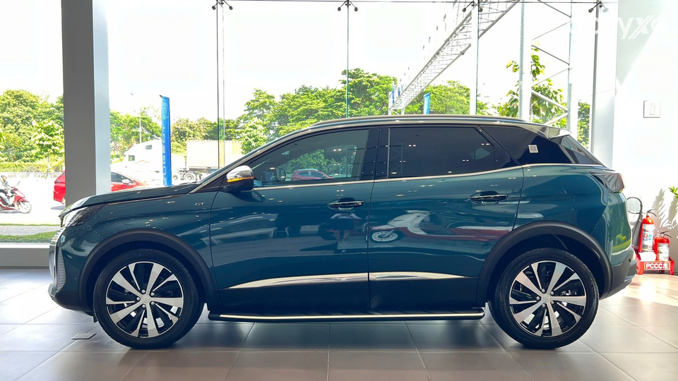 Thân xe thiết kế tinh tế