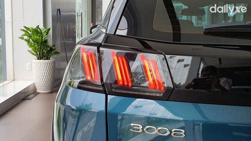 Đèn hậu công nghệ LED