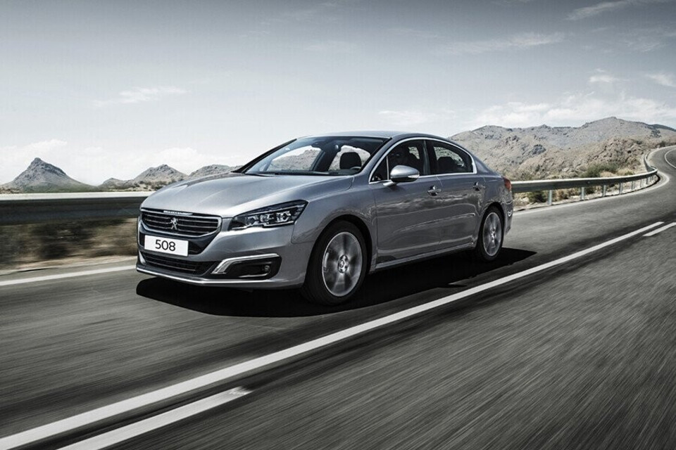 Phong cách thiết kế của Peugeot 508 thể hiện sự sang trọng, mạnh mẽ và tinh xảo ở mọi góc cạnh