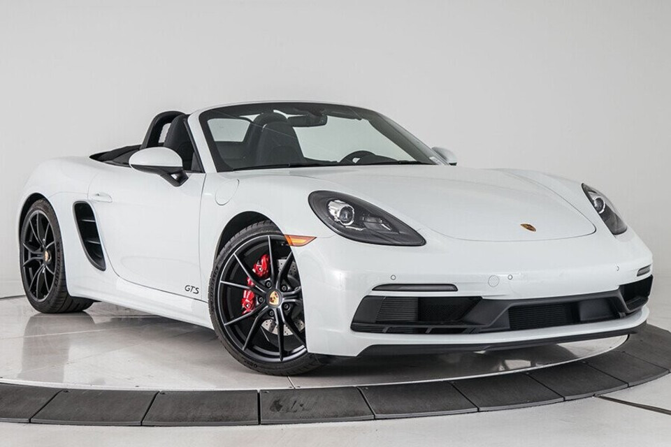 Porsche 718 Boxster là mẫu xe mui trần ngoại hình thể thao Porsche 718 Boxster là mẫu xe mui trần ngoại hình thể thao