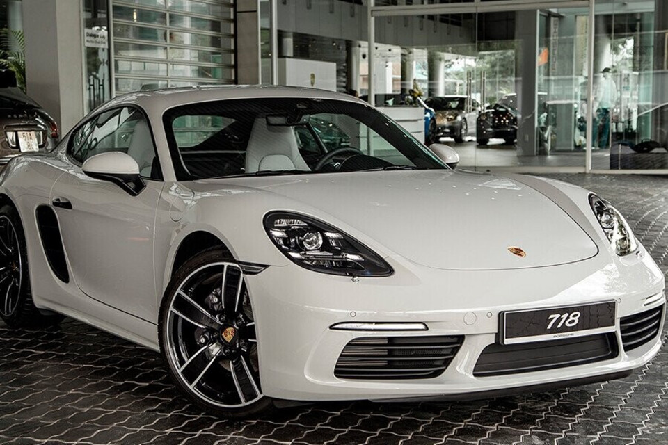 Porsche 718 Cayman thiết kế thể thao sở hữu vẻ ngoài mềm mại Porsche 718 Cayman thiết kế thể thao sở hữu vẻ ngoài mềm mại