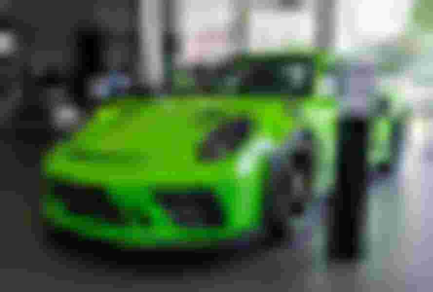 Porsche 911 GT2 RS là mẫu xe đua bản thương mại