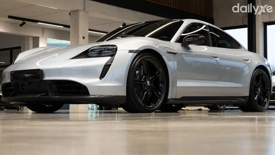 Porsche Taycan dòng xe thể thao thuần điện