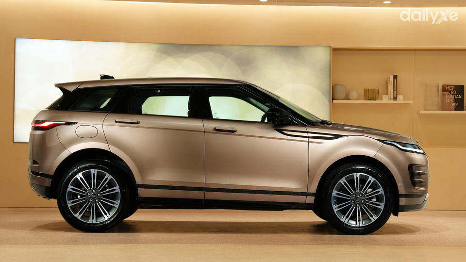 Thân xe thanh thoát và linh hoạt