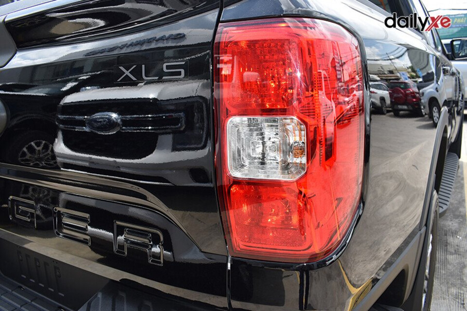 Cụm đèn hậu LED