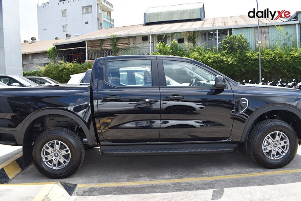 Thân xe thiết kế nổi bật