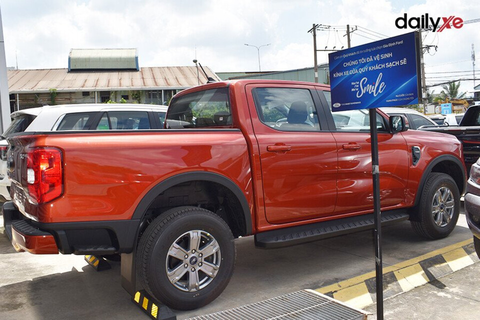 Thân xe thiết kế nổi bật