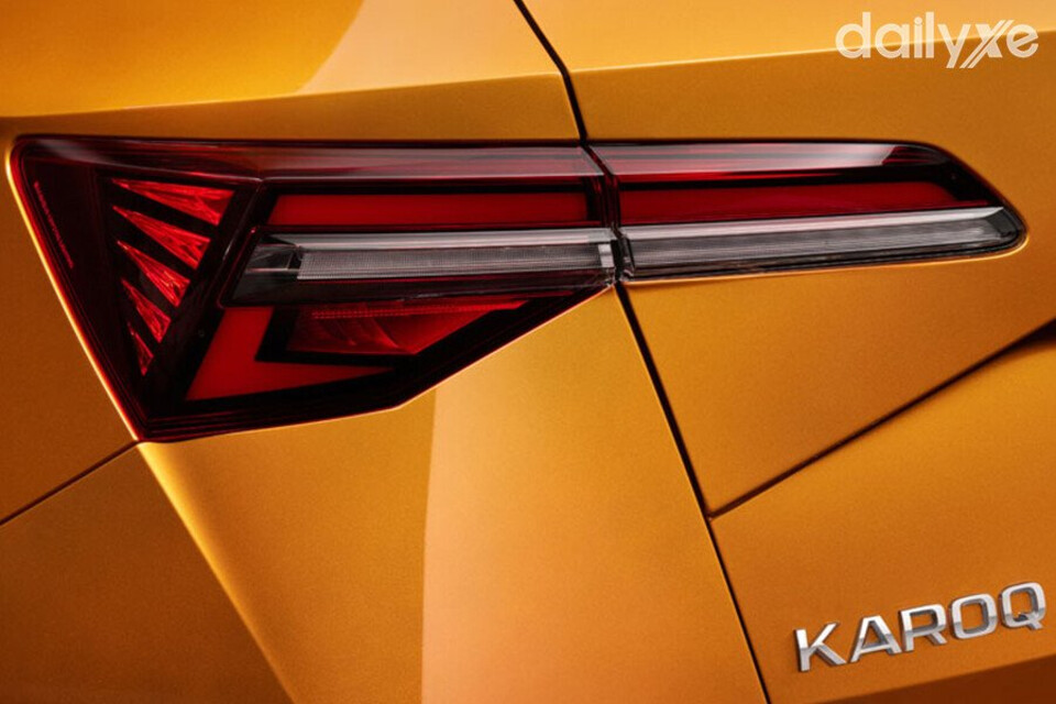 Cụm đèn hậu LED toàn phần thanh mảnh