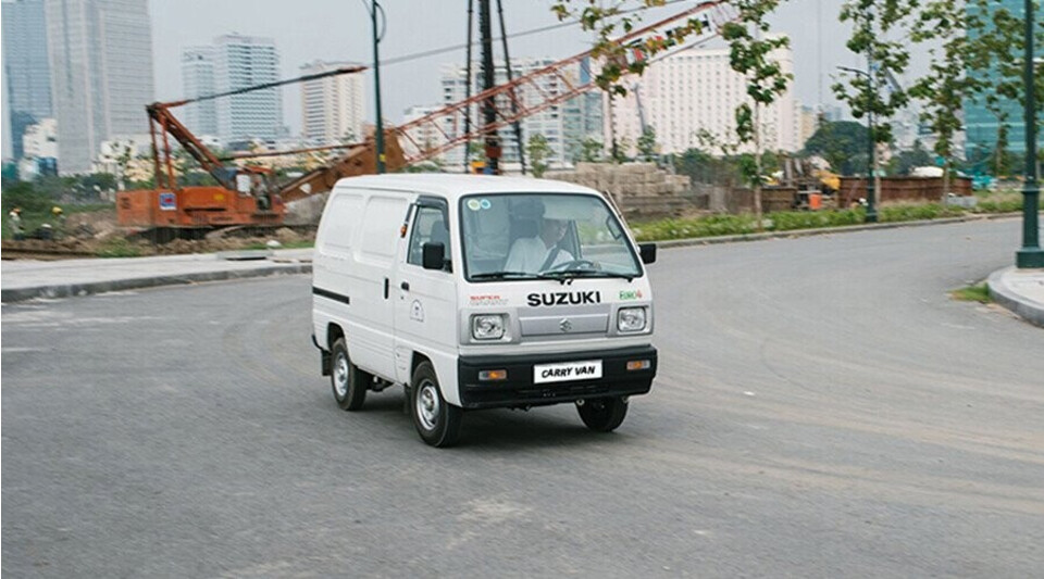 uzuki Blind Van là một mẫu xe có khả năng chuyên chở tiện dụng Suzuki Blind Van là một mẫu xe có khả năng chuyên chở tiện dụng