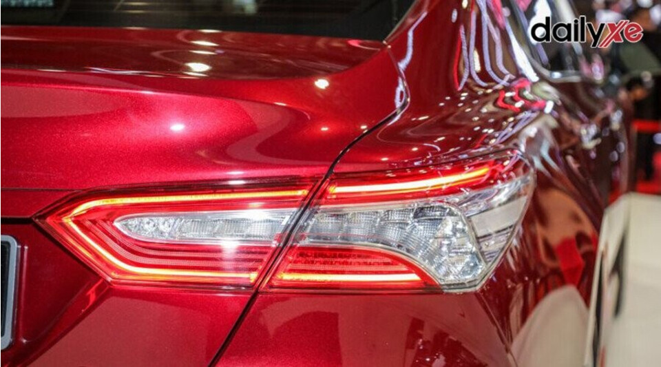 Cụm đèn hậu LED đẹp mắt Cụm đèn hậu LED đẹp mắt