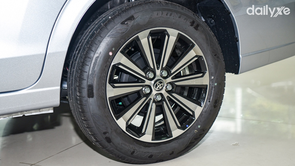 Mâm xe đa chấu thu hút ánh nhìn khi chuyển động