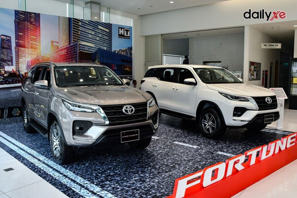 Toyota Fortuner diện mạo thiết kế mạnh mẽ