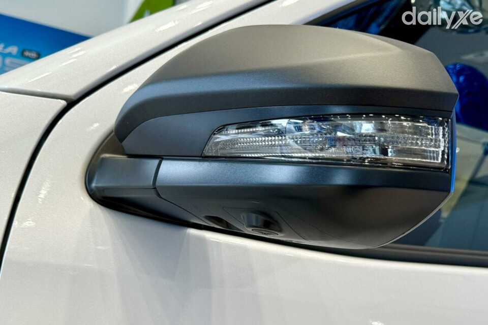 Gương chiếu hậu tích hợp đèn báo rẽ
