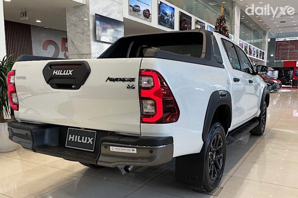 Đuôi xe thiết kế vuông vức