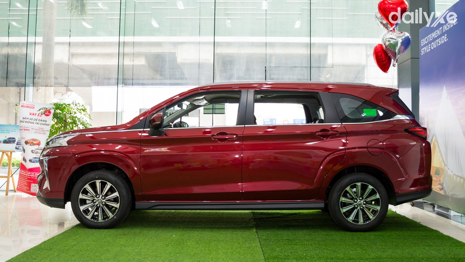 Thân xe đường gân dập nổi sắc nét