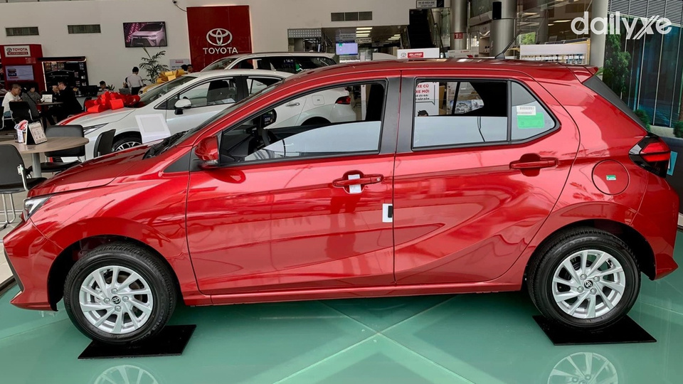 Thân xe cơ bắp và góc cạnh