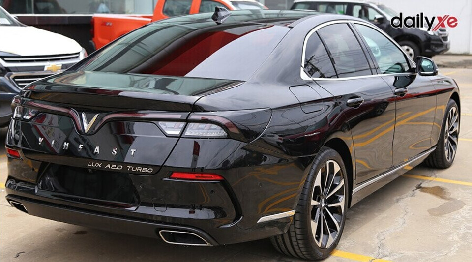 Thân xe như là một kiệt tác mang đậm dấu ấn tự hào Thân xe như là một kiệt tác mang đậm dấu ấn tự hào