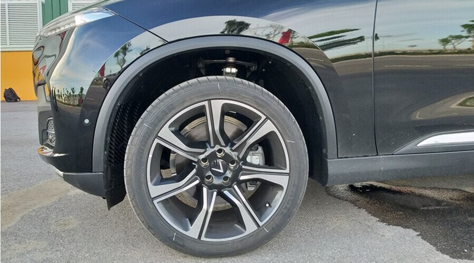 Mâm xe Lux SA 2.0 thiết kế thể thao