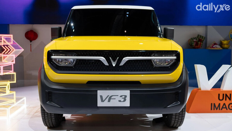 Đầu xe VinFast VF3 phối hợp hai tông màu đầy cá tính