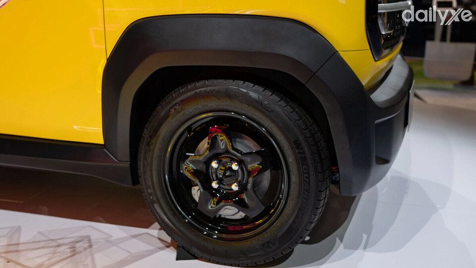 Mâm xe 16inch đi kèm bộ lốp kích thước 175/75R16