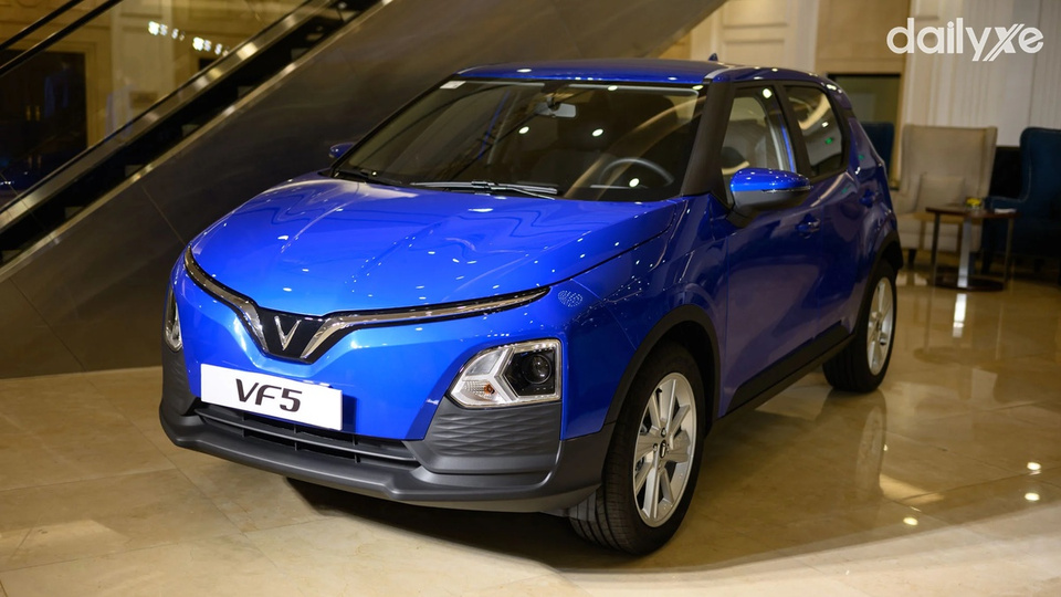 Xe ô tô điện tiếp tục được miễn lệ phí trước bạ