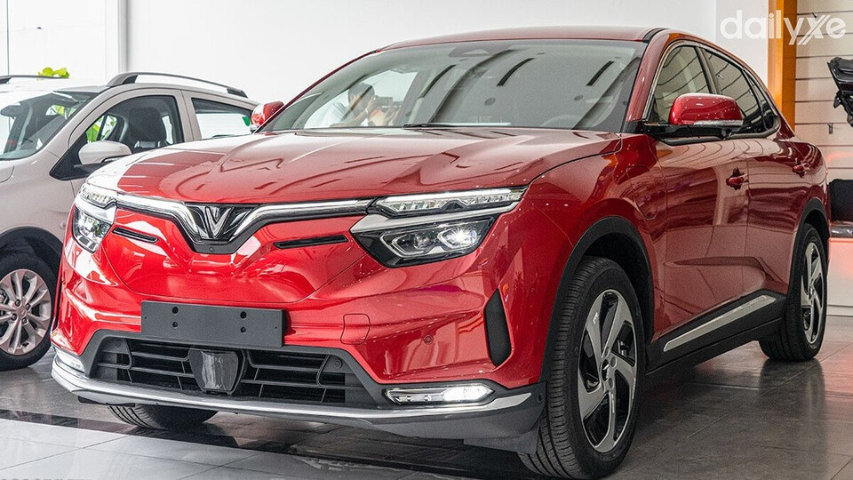 VinFast VF8 có ngoại hình thể thao, mạnh mẽ nhưng cũng không kém phần mềm mại, uyển chuyển