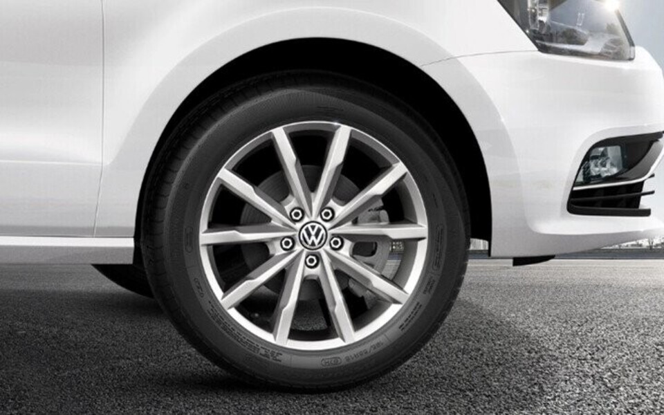 Mâm xe thiết kế đa chấu 16”