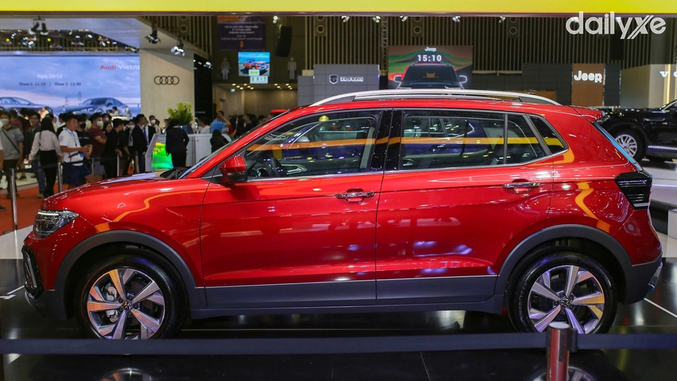 Thân xe Volkswagen T-Cross thanh toát, thiết kế khá đơn giản