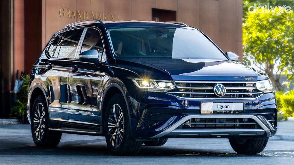 Tiguan Platinum có kích thước lớn và đa dạng màu sắc ngoại thất