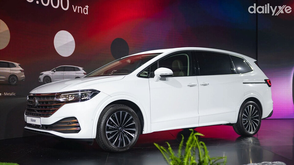 Mẫu xe ngoại hình sang trọng, nhiều trang bị tiện nghi