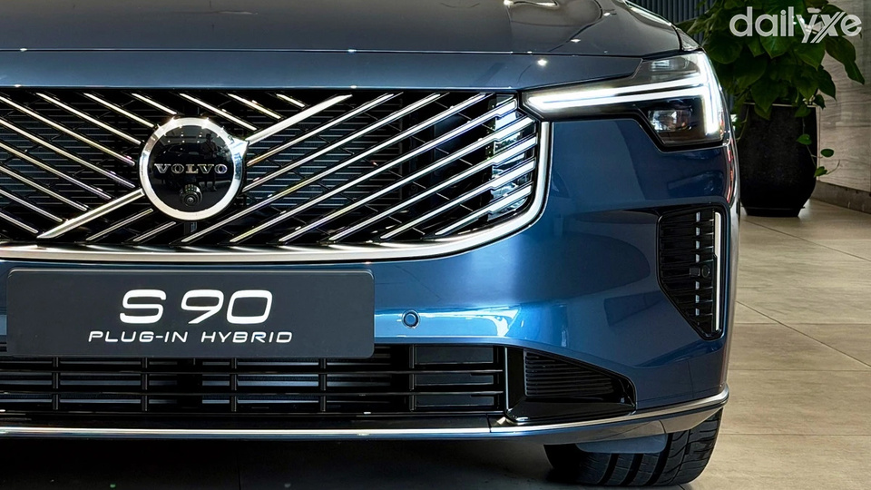 Đèn pha chiếu sáng ứng dụng công nghệ cao