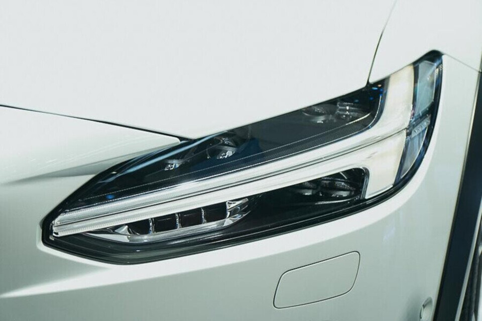 Cụm đèn pha LED Cụm đèn pha LED