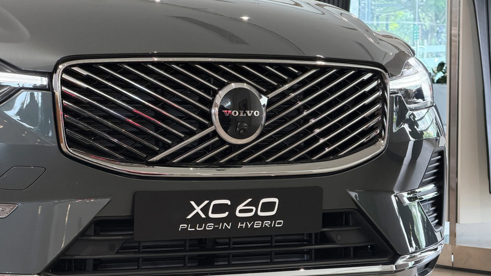 Cản trước hình thang sơn đen