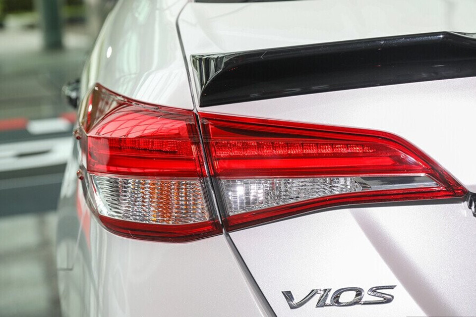 cụm đèn hậu LED