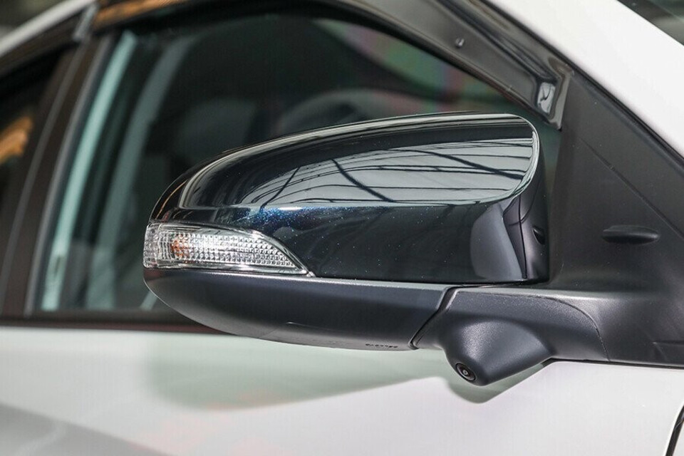 Gương chiếu hậu có tính năng chỉnh điện