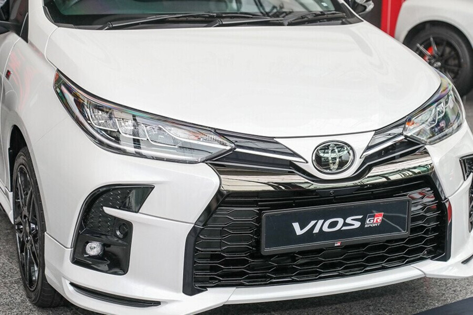 Đầu xe thiết kế mạnh mẽ