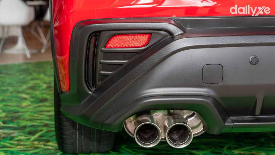 Cụm ống xả kép hình tròn bằng thép không gỉ bóng loáng