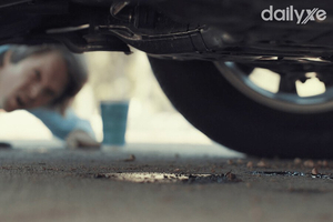 Nguyên nhân và cách xử lý xe ô tô bị chảy nhớt dưới gầm