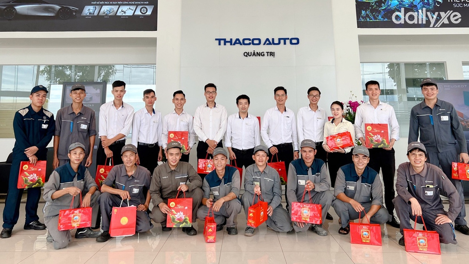 Đội ngũ nhân viên Mazda Quảng Trị tận tình và chuyên nghiệp