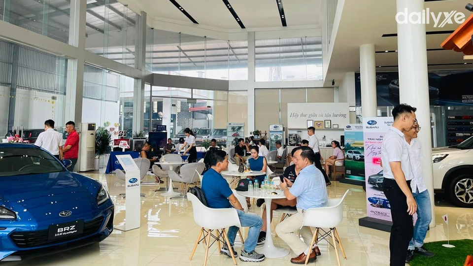 Đội ngũ nhân viên lun tận tâm khách hàng