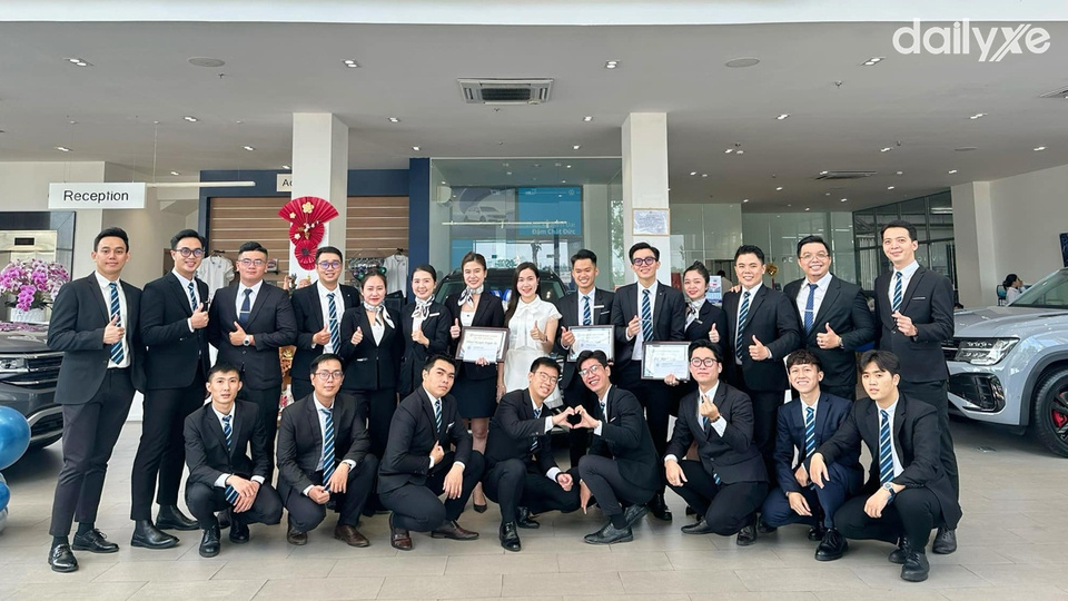 Đội ngũ nhân sự của showroom Volkswagen Phú Mỹ 