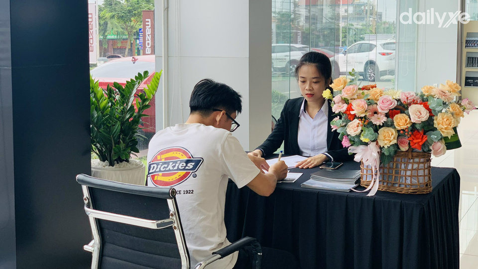 Đội ngũ nhân viên chuyên nghiệp