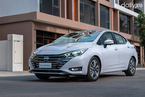 Nissan Almera V (Máy Xăng)