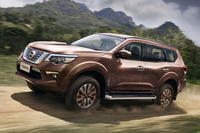 Nissan Terra 2.5 2WD AT (Máy xăng)