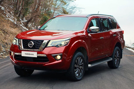 Nissan Terra 2.5 4WD AT (Máy xăng) Nissan Terra 2.5 4WD AT (Máy xăng)
