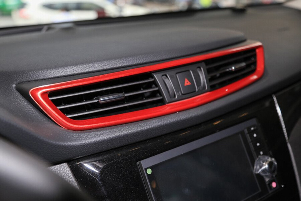 Nissan X-Trail trang bị đều hòa tự động