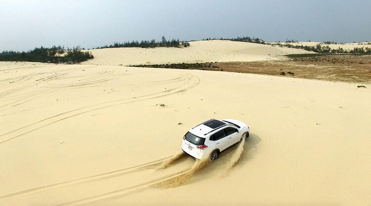 nissan-x-trail-chiec-vo-lang-di-va-cong-nghe-dan-dong-dinh-cao-mô-men xoắn nissan-x-trail-chiec-vo-lang-di-va-cong-nghe-dan-dong-dinh-cao-mô-men xoắn