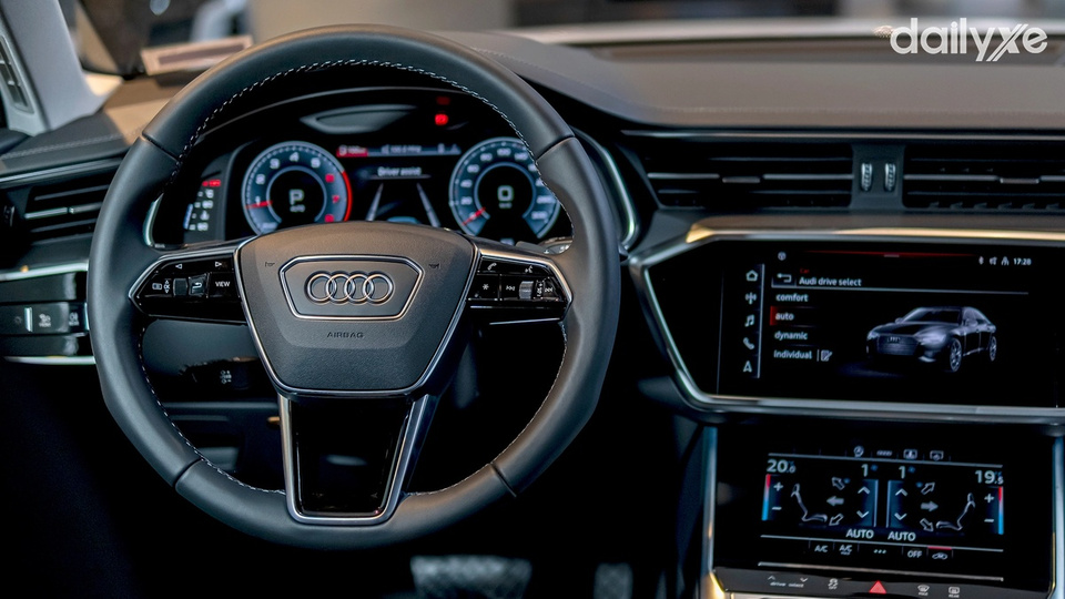 Vô-lăng bọc da 3 chấu mới không chỉ mang đến vẻ đẹp hiện đại