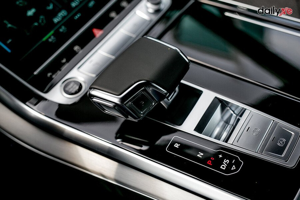 Hộp số tự động 8 cấp Tiptronic Hộp số tự động